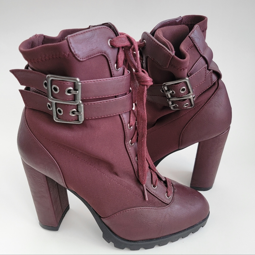 Shoedazzle combat ankle boots with heel size 9